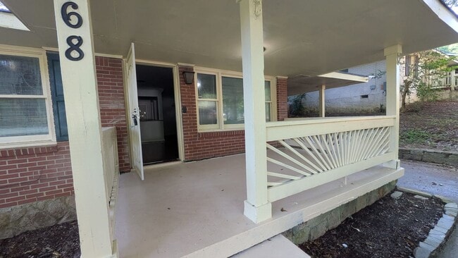 Building Photo - 2068 E Lilac Ln