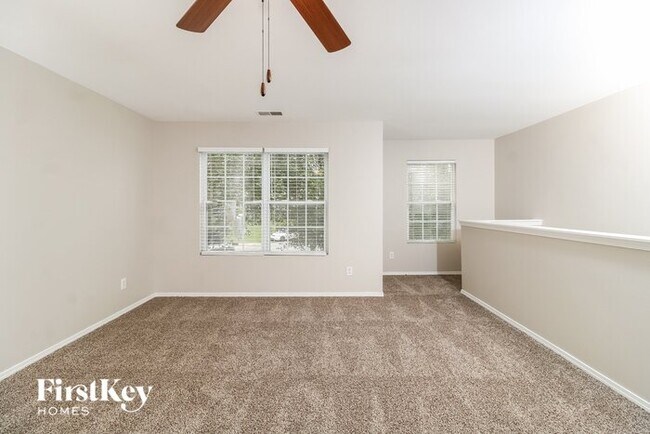 Foto del edificio - 633 Cambridge Farm Ct