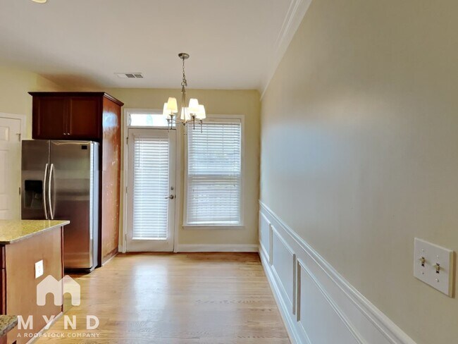 Foto del edificio - 213 16th St NW