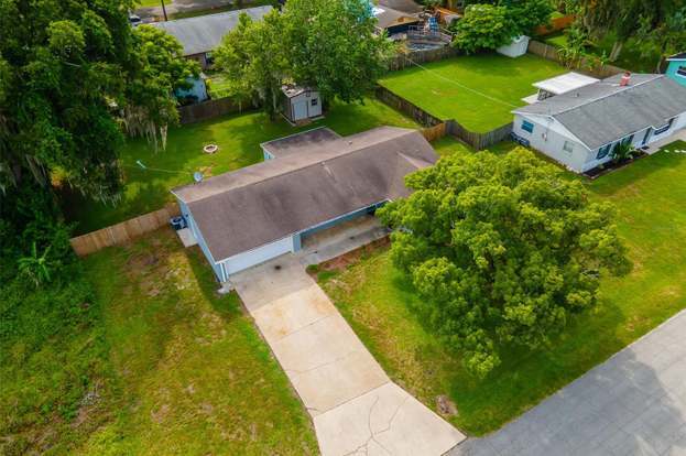 Building Photo - 1709 Umbrella Tree Dr