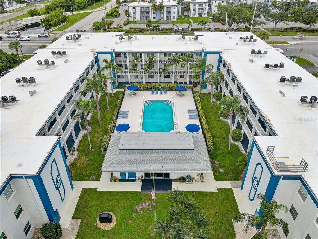 Foto principal - 350 79th Ave N