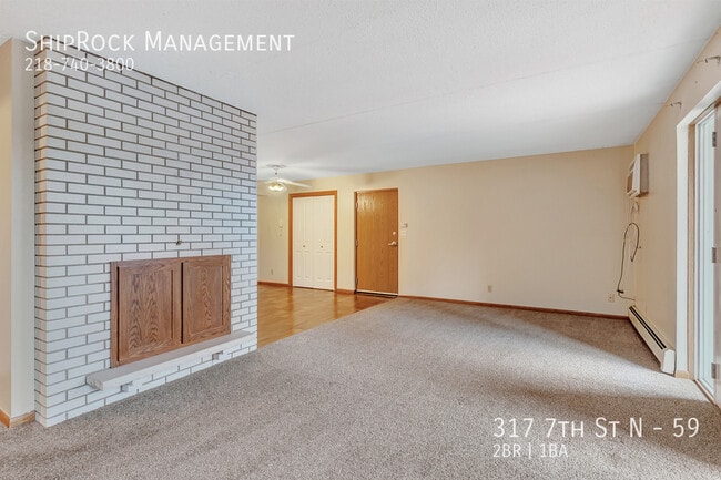 Foto del edificio - 317 7th St N
