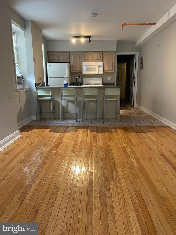 Building Photo - 804 N Calvert St