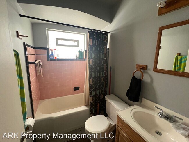 Foto del edificio - 3 br, 1 bath House - 15604 Coram
