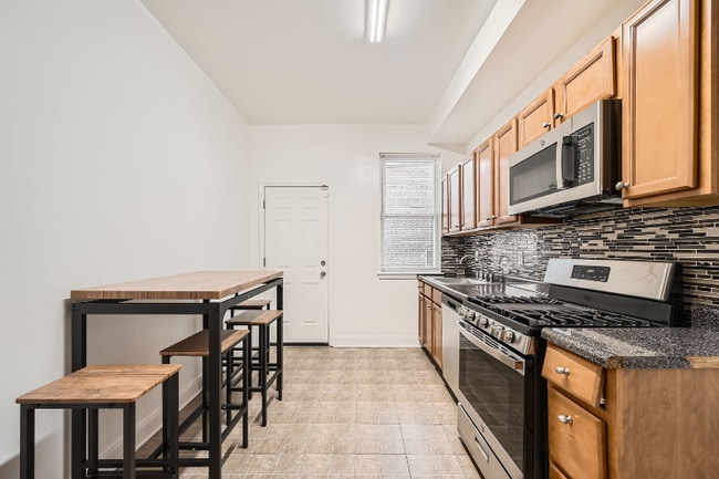 Photo - 205 N Luzerne Ave Townhome