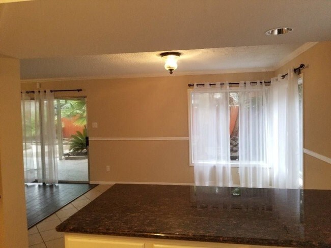 Building Photo - 9907 Gold Cup Way