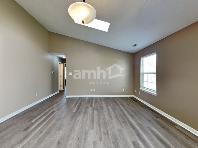 Building Photo - 5822 Southern Springs Ln