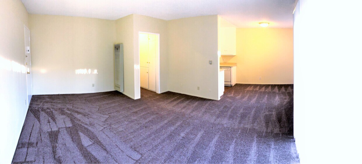 Primary Photo - 13000 Moorpark St