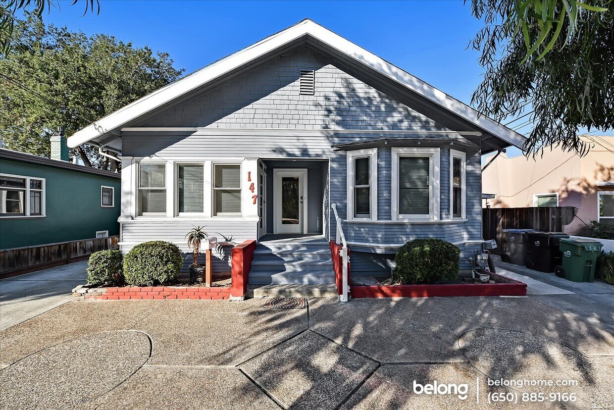Primary Photo - 147 Race St