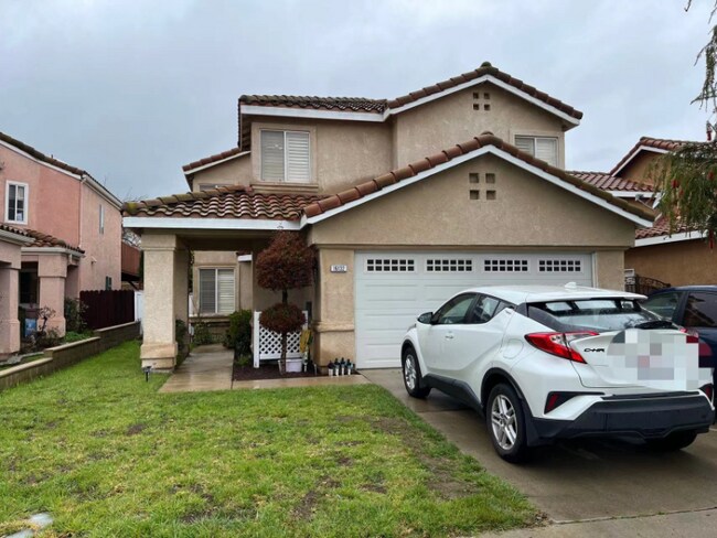 Foto del edificio - 16132 Singing Hills Dr
