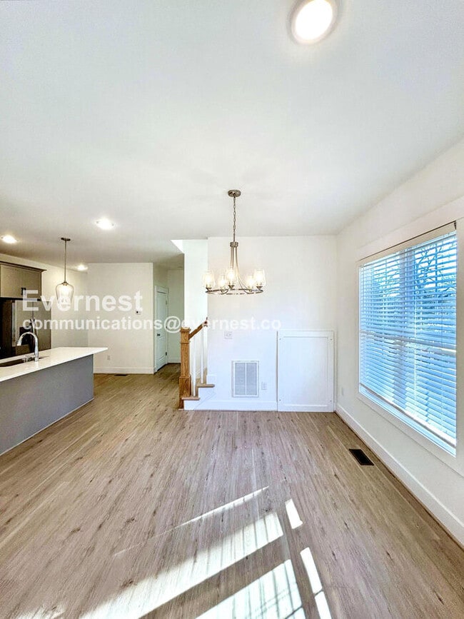 Foto del edificio - 5214 Campbell Ave