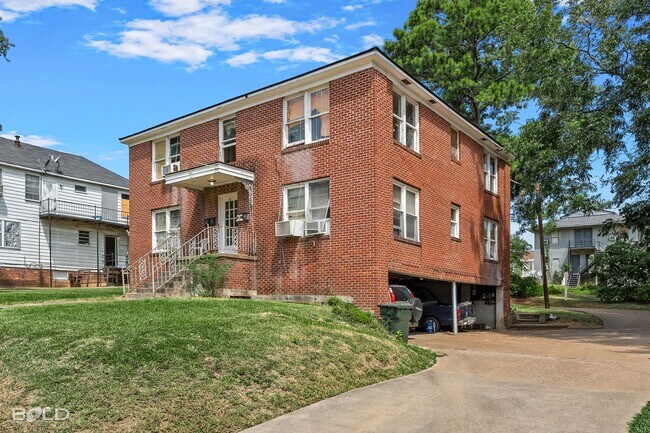 Foto del edificio - 256 Wyandotte St