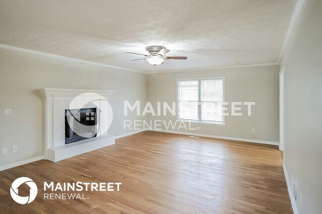 Building Photo - 5220 Fern Creek Dr