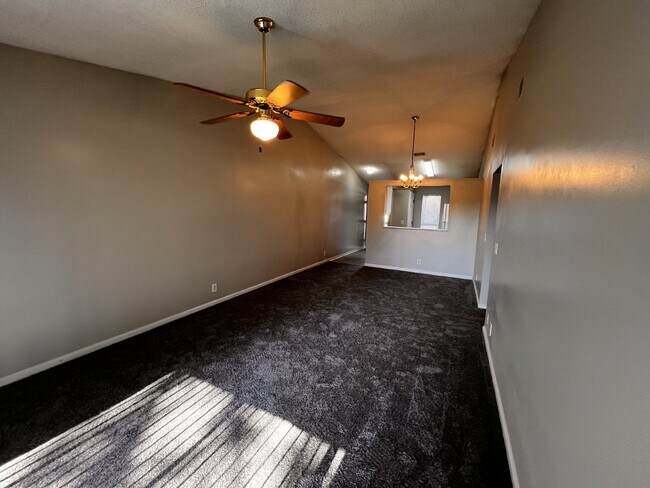 Foto del edificio - Apartment for Rent