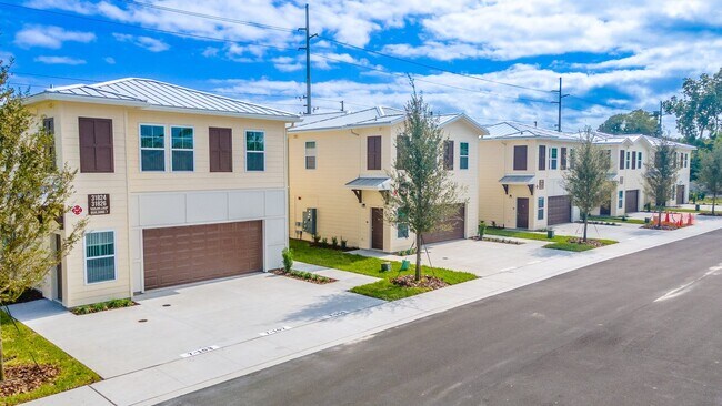 Foto del edificio - The Residences at Lake Saunders