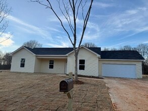 Building Photo - 34 lyla Ln