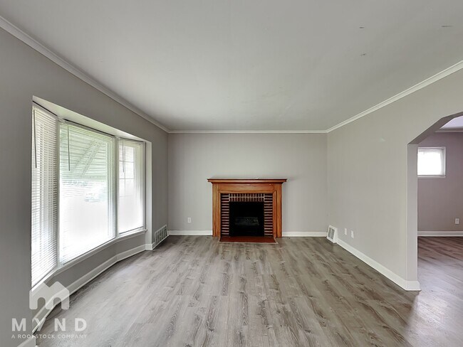 Building Photo - 1082 Lilley Ave