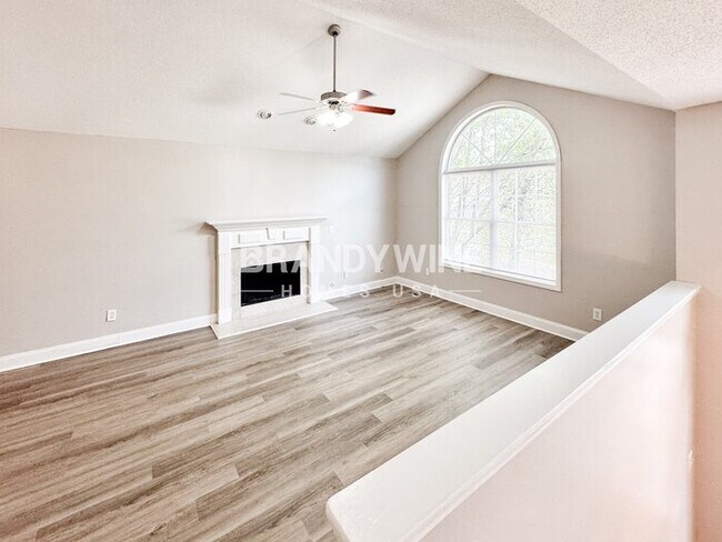 Building Photo - 341 Morning Star Dr