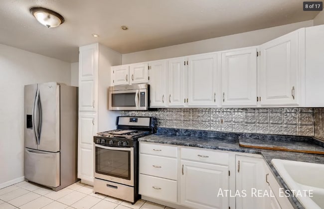 Foto del edificio - 75 S Lowell Blvd