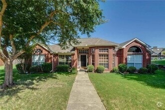 Building Photo - 2421 Princess Ct
