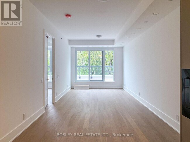 Photo du bâtiment - 800-800 Broadview Ave