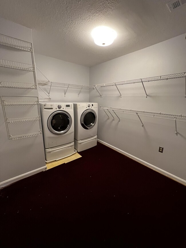 Building Photo - 3553 Floating Leaf Ln