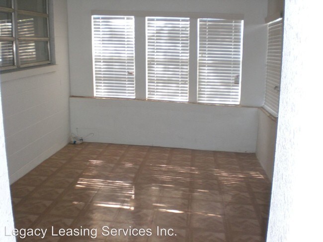Building Photo - 1218 Avenue L
