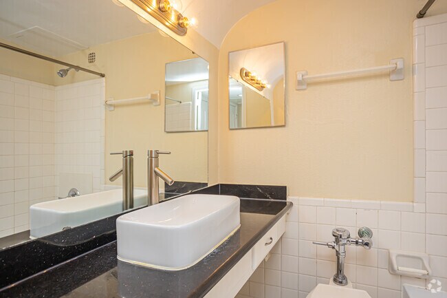 Studio, 1BR - 400SF - The Georgian