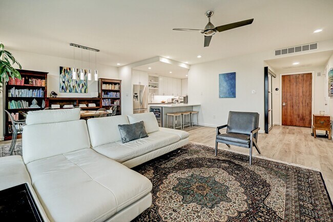 Foto del edificio - 2200 Willowick Rd