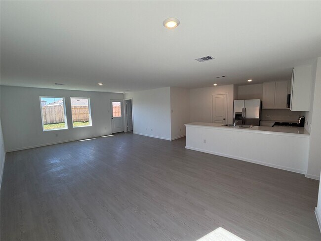 Foto del edificio - 6327 Linden Leaf Dr