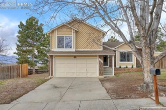 Building Photo - 6910 Churchwood Cir Building Photo - 6910 Churchwood Cir