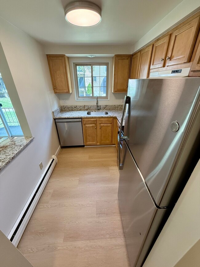 Building Photo - Ridge Lea Court