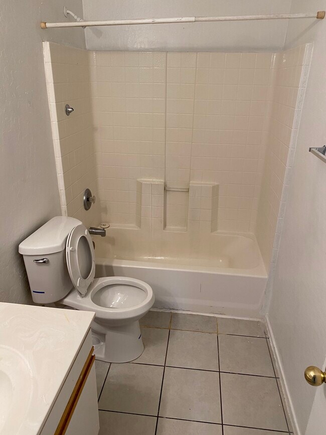 Foto del edificio - 414 E 10th Ave