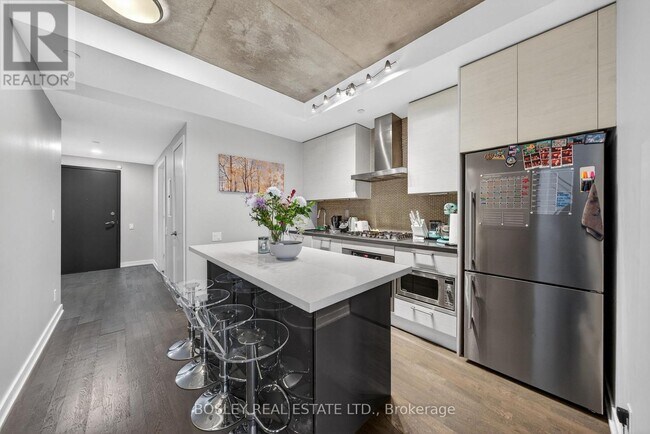 Photo du bâtiment - 60 Haslett Ave