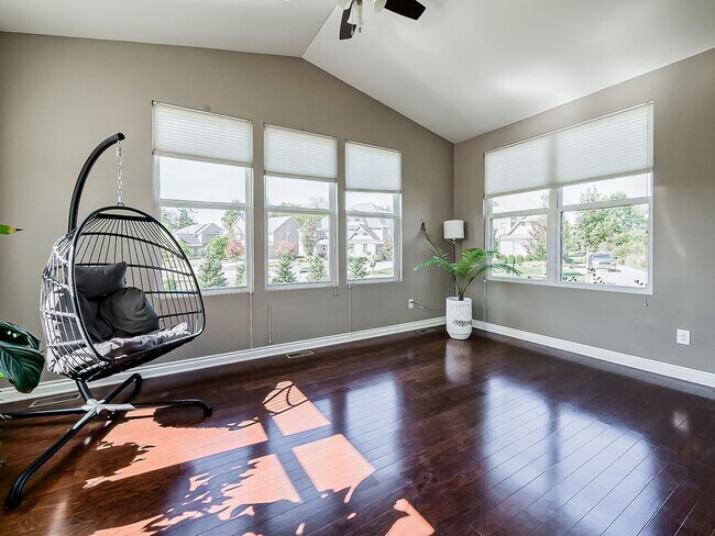 Foto del edificio - AVAILABLE NOW! Stunning South Lyon Home wi...
