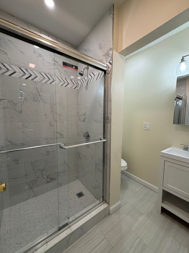 Photo - 3-level Townhouse 7-bed + 4-bath @ BU