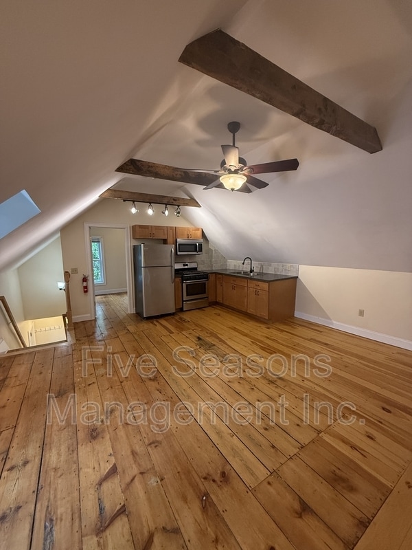 Foto del edificio - 138 N Champlain St