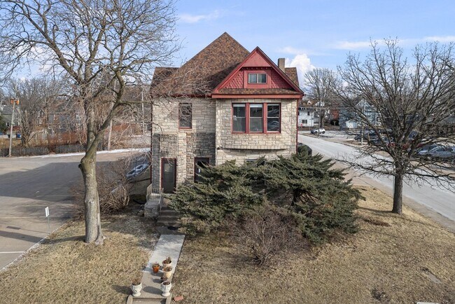 Foto del edificio - 1703 N Brady St