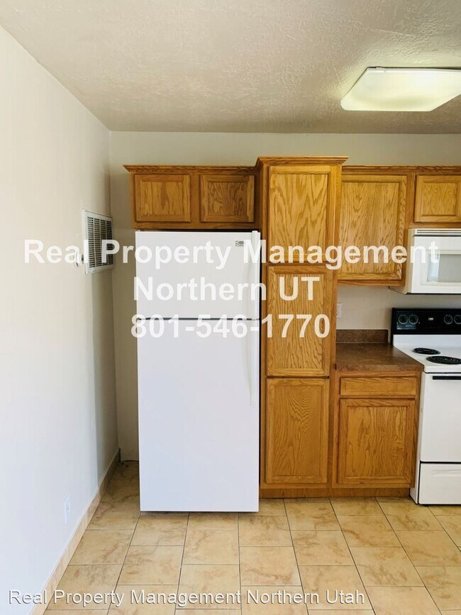 Building Photo - 3 br, 1 bath House - 516 Mac Lane