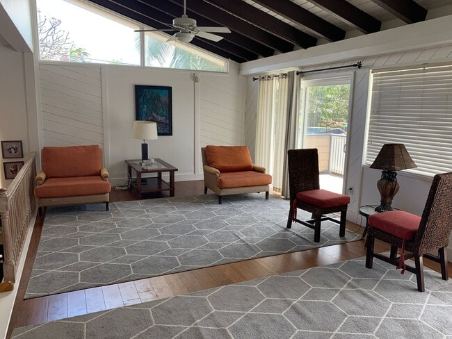 Building Photo - Great Kahana Home- 50 yards to the beach!