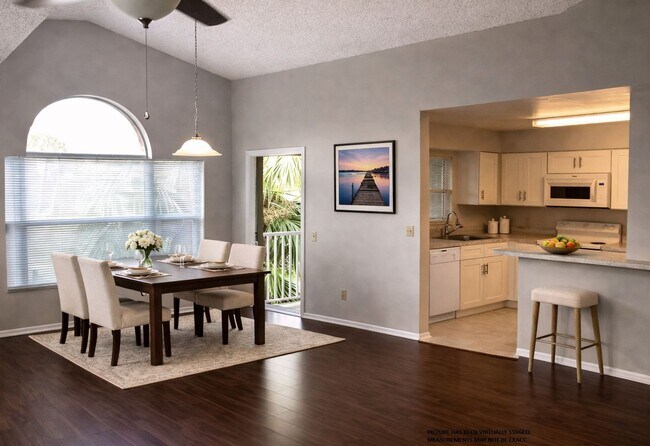 Foto del edificio - Siesta Lago - gated community- 1/1 unit on 2nd floor