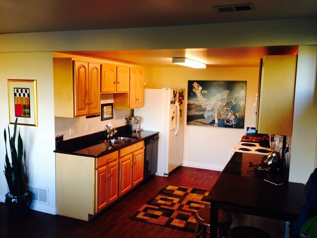 Building Photo - 11905 W 17th Ave