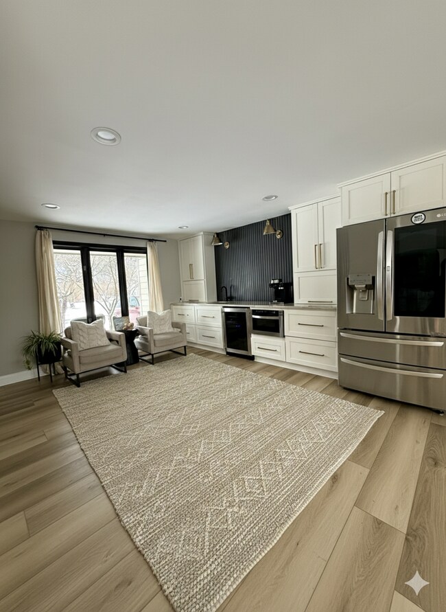 Foto del edificio - 41 Haskins Ln N