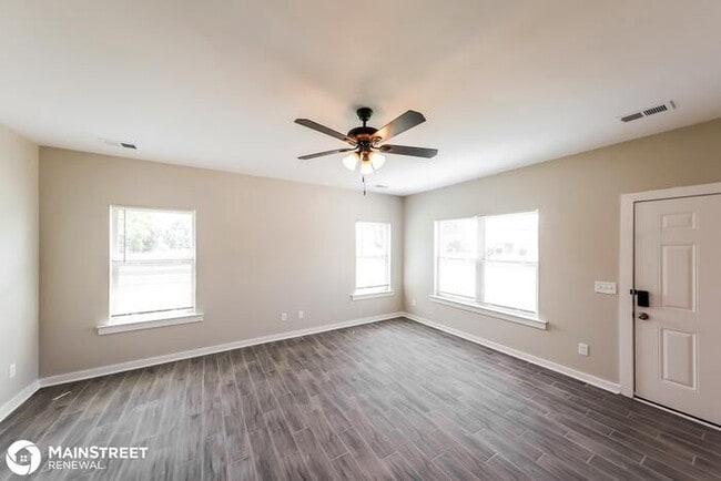 Foto del edificio - 50 Carriage House Rd SW