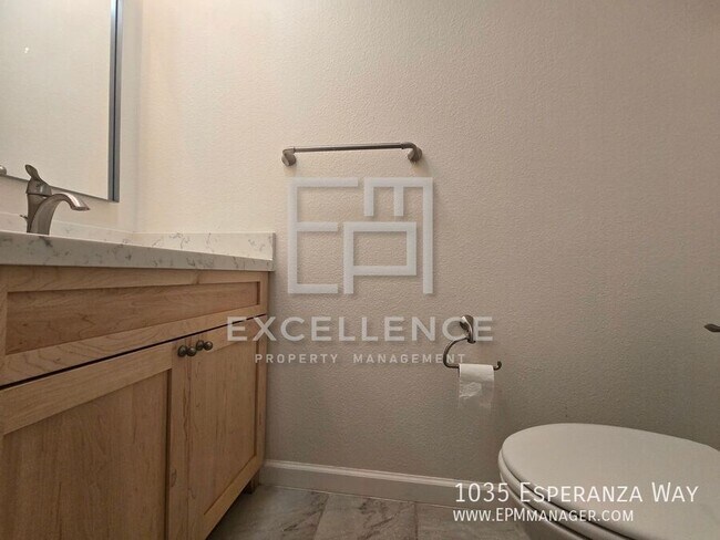Foto del edificio - 1035 Esperanza Way-