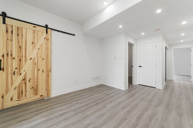 Photo du bâtiment - 531-531 Delaware Ave N