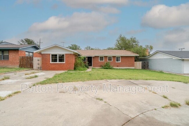 Building Photo - 1703 Pecos St