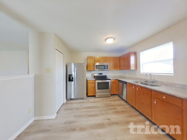 Building Photo - 3146 Brandenburg Dr