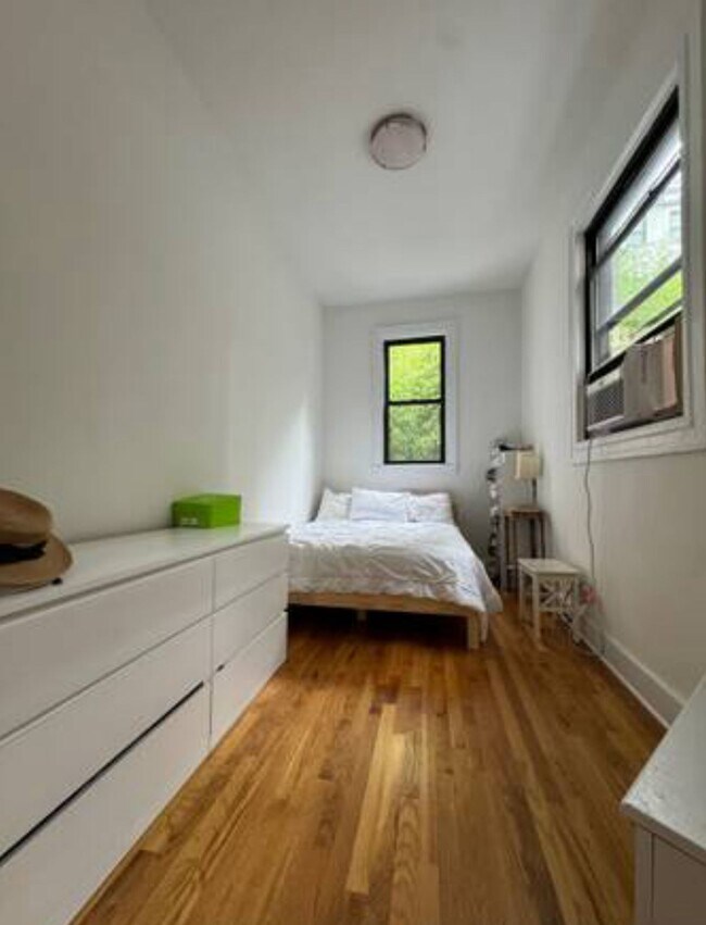 Foto del edificio - EAST 65 STREET