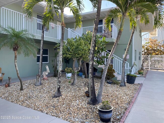 Building Photo - 1369 Jimmy Buffett Mem Hwy